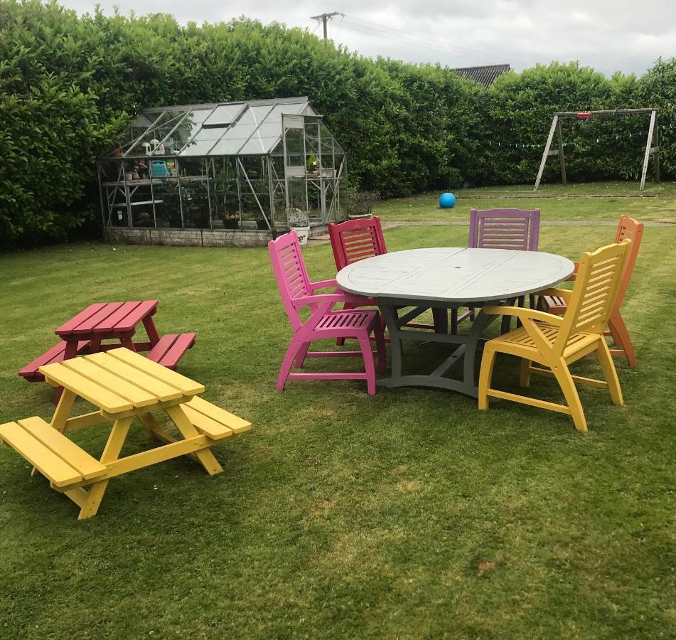 Kilkeel Bungalow - The Perfect Place To Stay Exterior photo